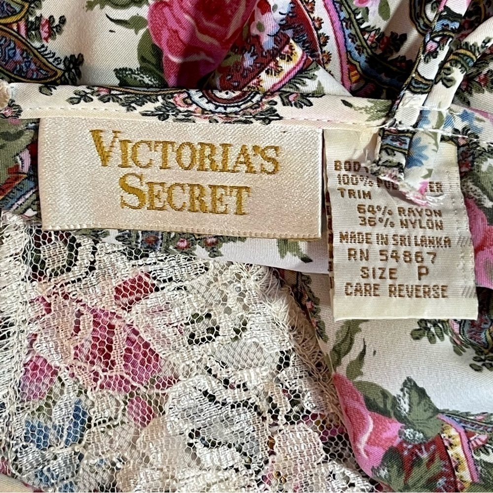 Vintage Victoria’s Secret Gold Label Paisley Chemise size XS - Picture 10 of 11